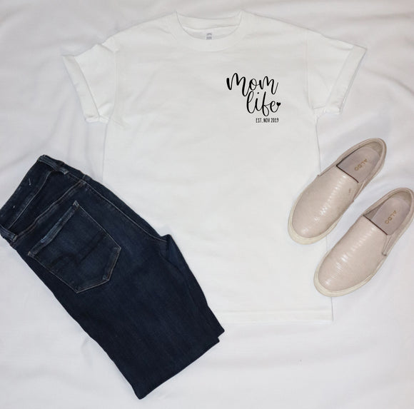 MOM LIFE TEE